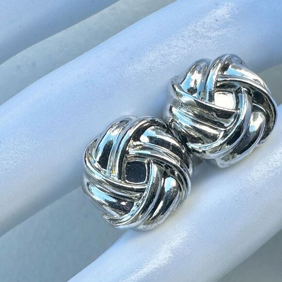 Silver tone knot cuff links - Picture 2 of 5